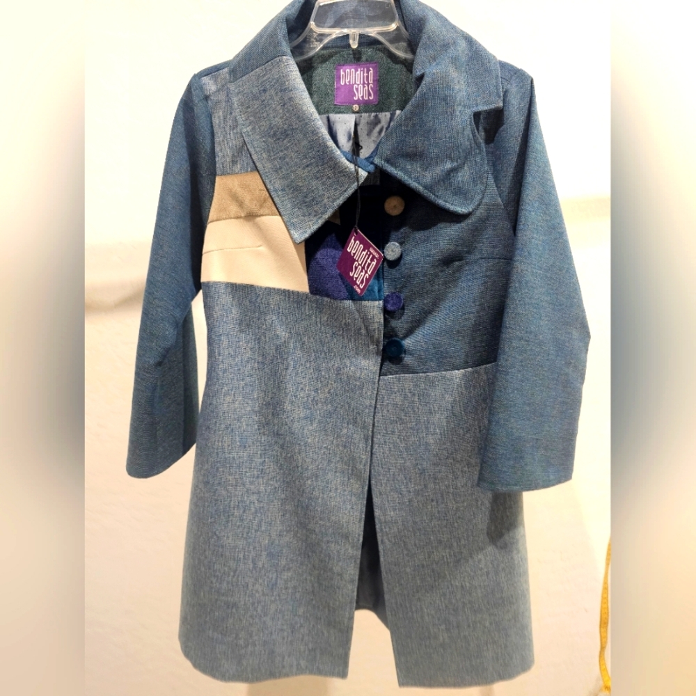 Bendita Seas Coat Size 10